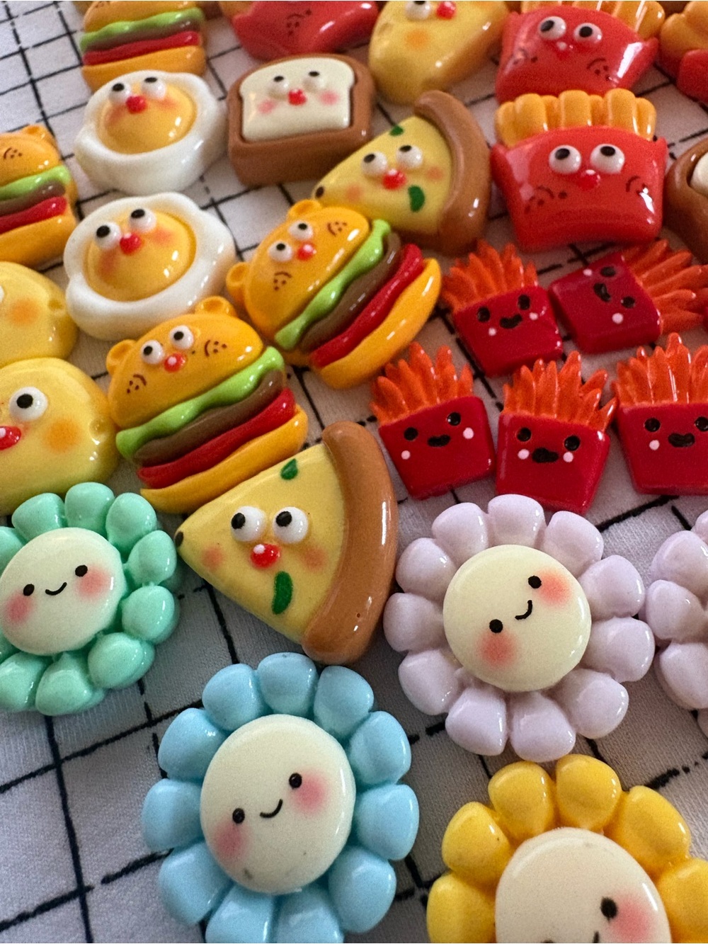 Cute Kawaii Food + Flowers Cabochons Flat Backs for Crafting - Bundle Lot - Picture 4 of 5